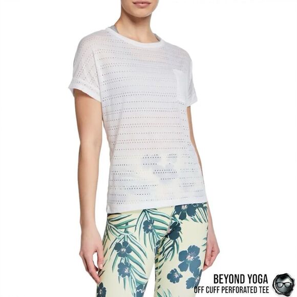 BEYOND YOGA OFF CUFF PERFORATED SHORT SLEEVE POCKET TEE SHIRT IN WHITE SIZE XS - Picture 3 of 11